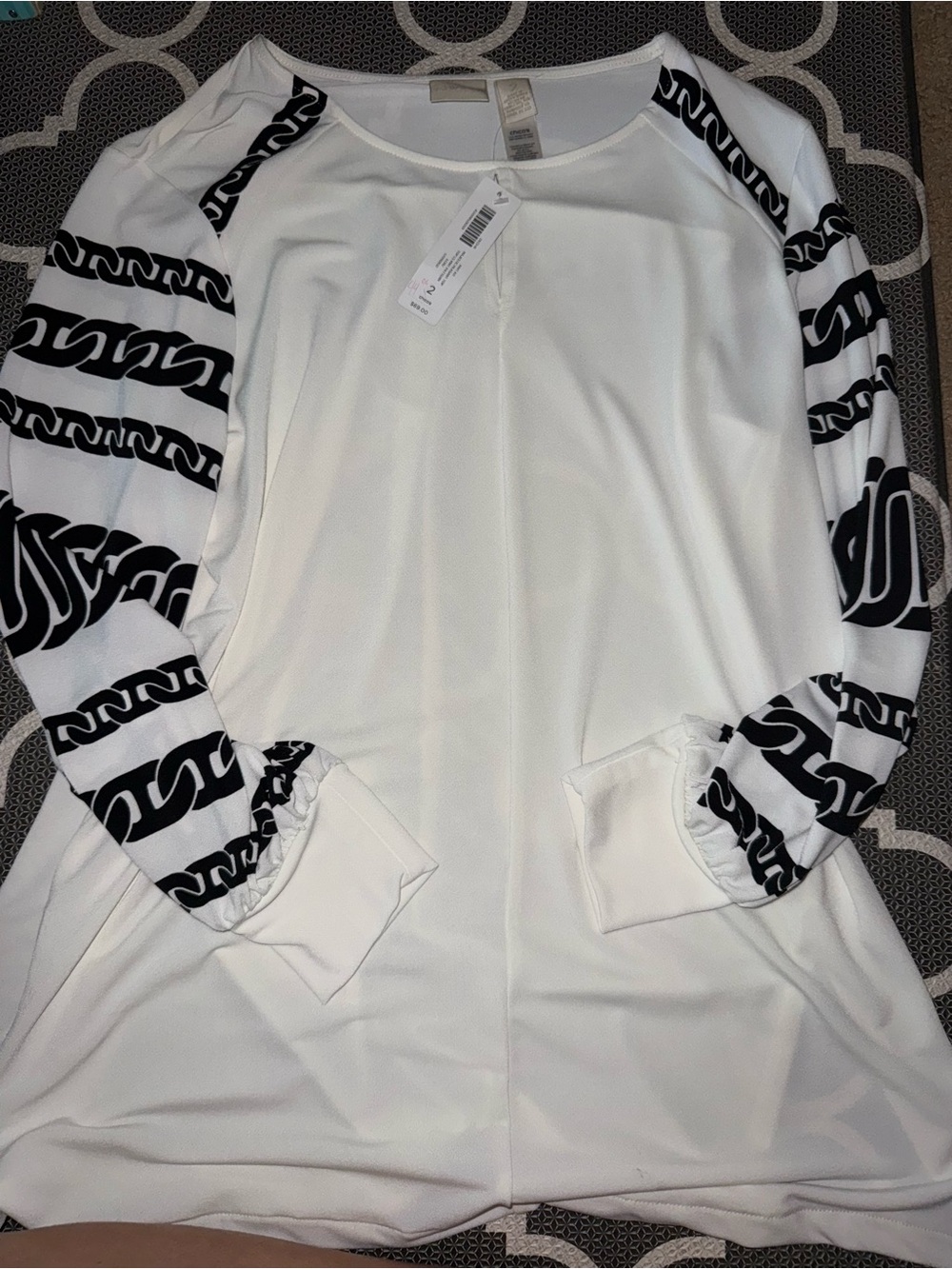 Chico’s top size 2
